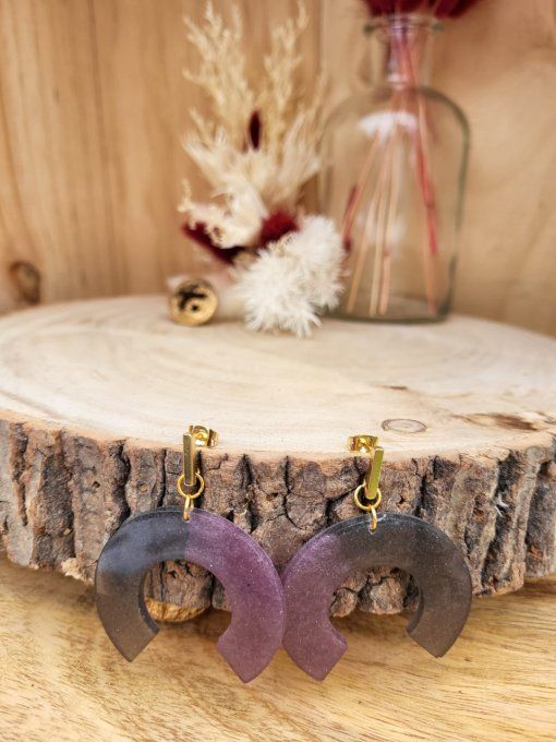 Boucles d’oreilles Fer cheval Violet gris poudre attaches clous  en acier inoxydable 